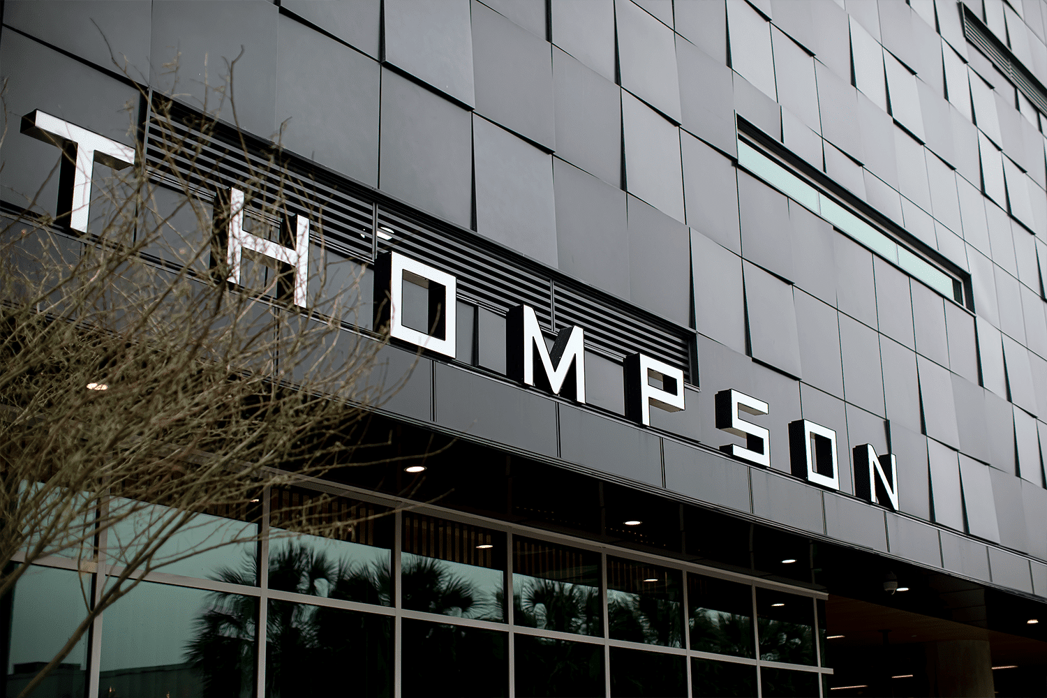 Thompson-Exterior